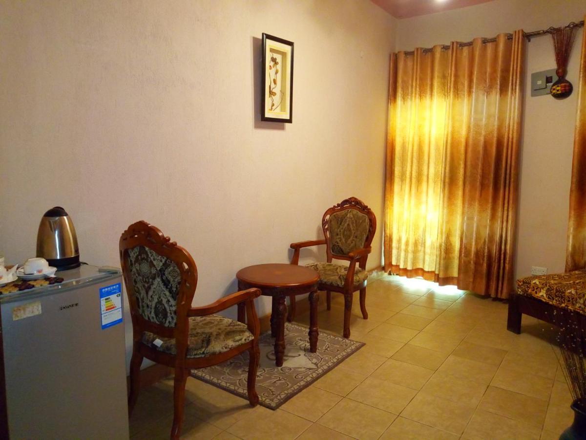 Peniel Beach Hotel Entebbe Eksteriør billede