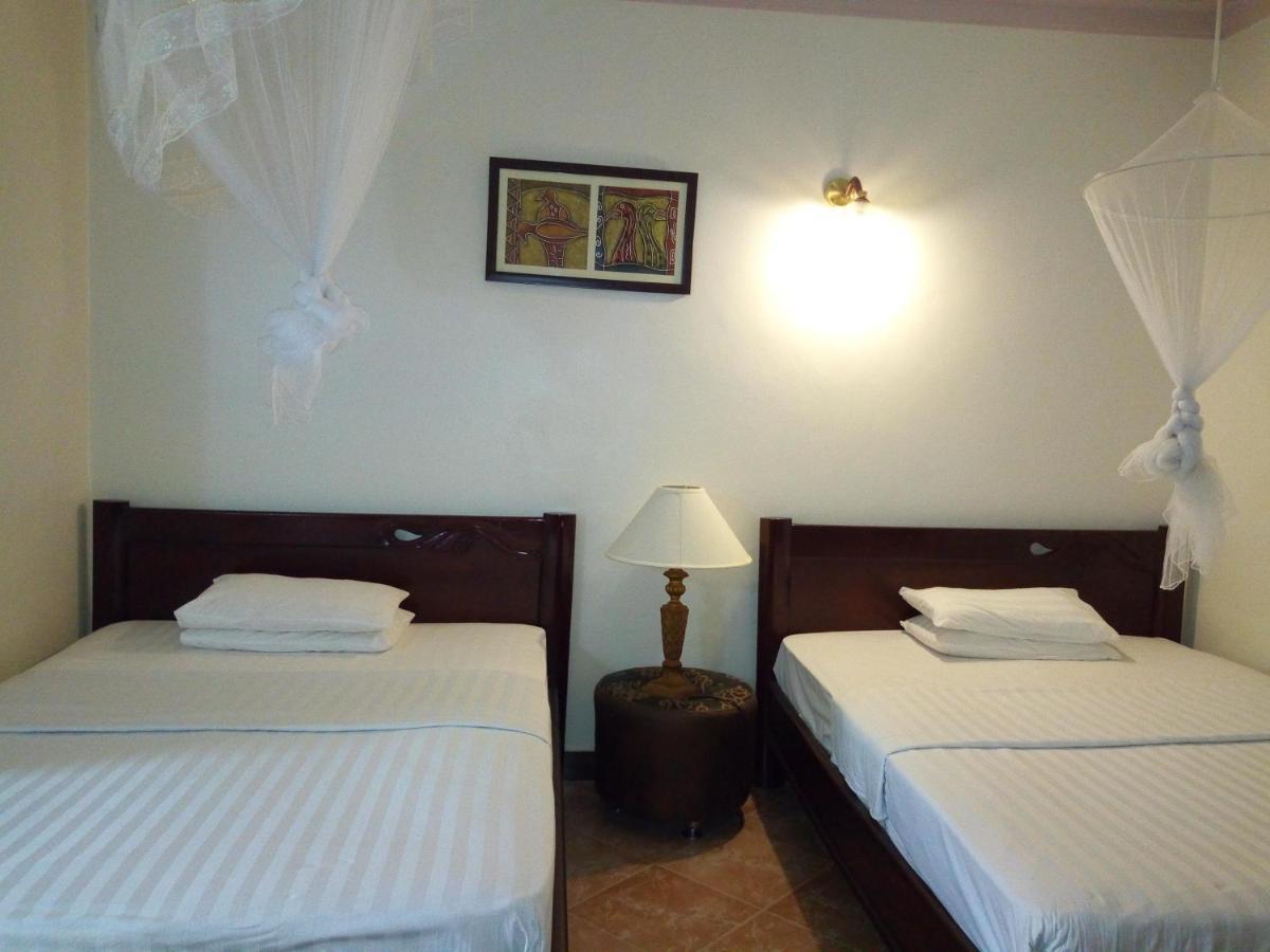Peniel Beach Hotel Entebbe Eksteriør billede